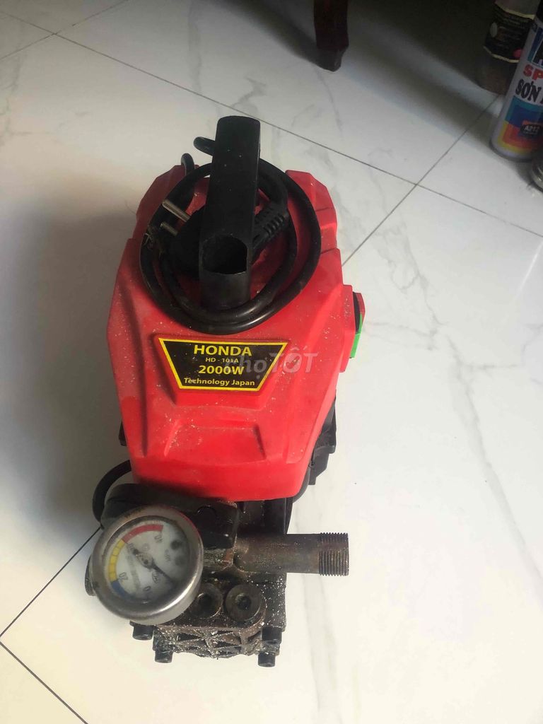 Mấy rửa xe (HONDA 2000W)chạy im ru.