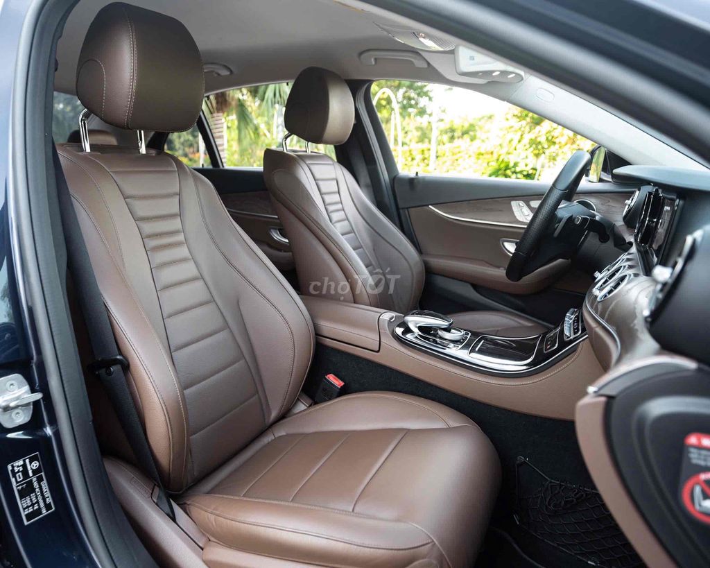 LONG ANH AUTO về Mercedes E200 model 2017. Mua bán Ô tô tại Quận 7 Tp Hồ Chí Minh được đăng bởi LongAnh AuTo  hình 10