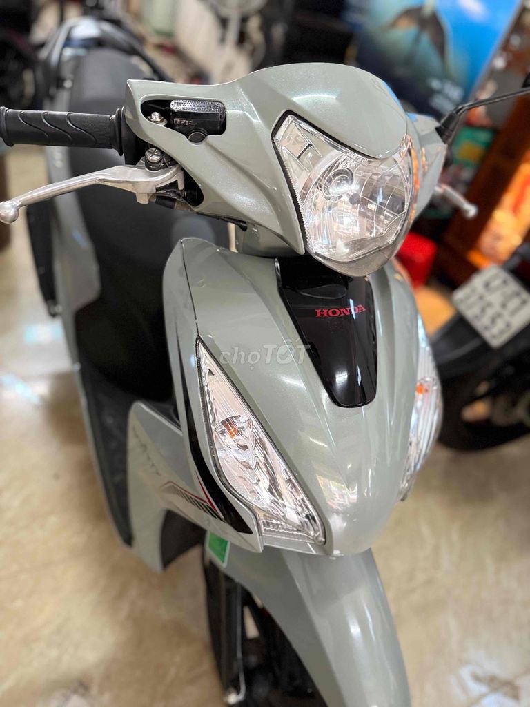 vision Fi. Mua bán Xe máy tại Thành phố Buôn Ma Thuột Đắk Lắk được đăng bởi ĐàM tý hình 2