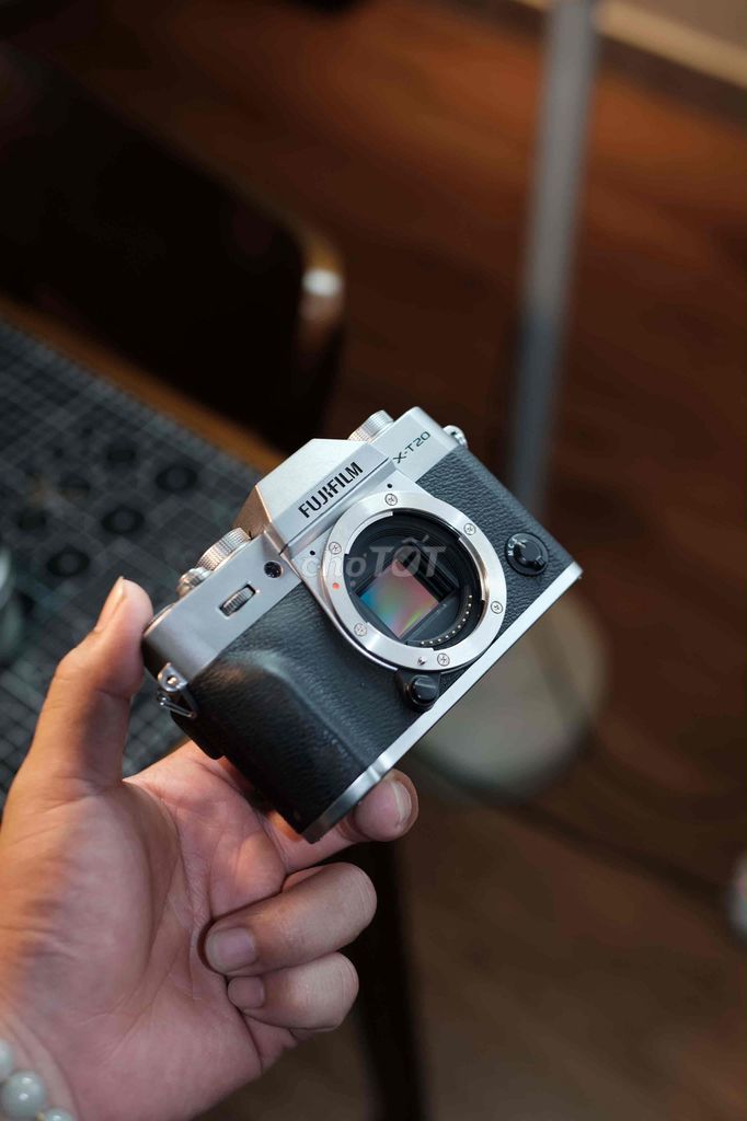 Máy ảnh Fujifilm X-T20 Bạc. Mua bán Máy ảnh, Máy quay tại Quận 1 Tp Hồ Chí Minh được đăng bởi Thành Công hình 1
