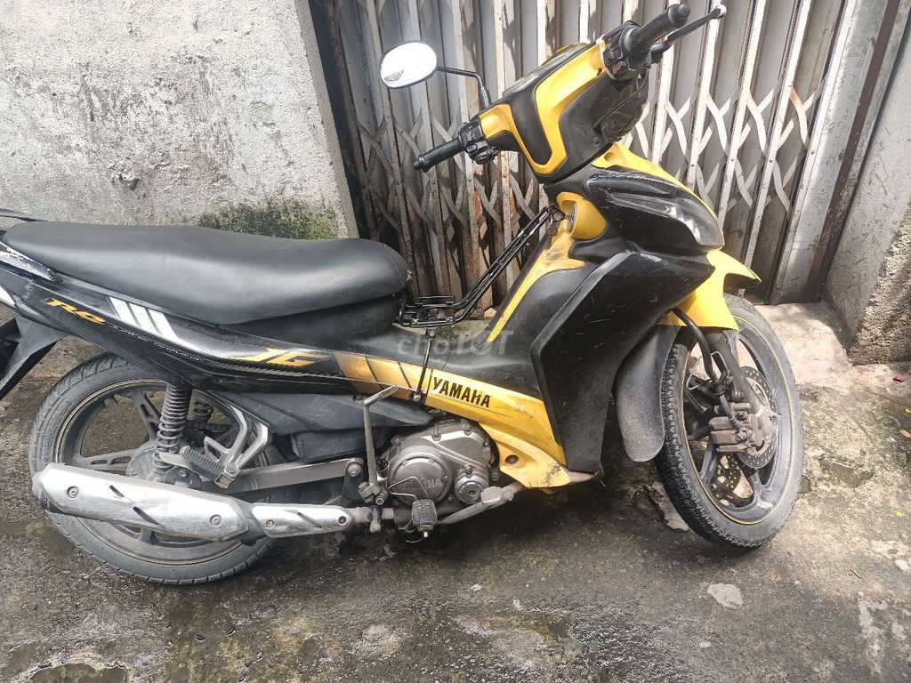 Yamaha Jupiter желто-черный японский