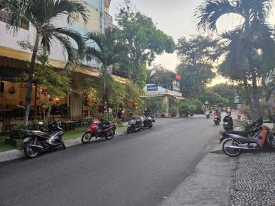 Nhà phố 100 m² · 5 PN · Đường Duong so 2