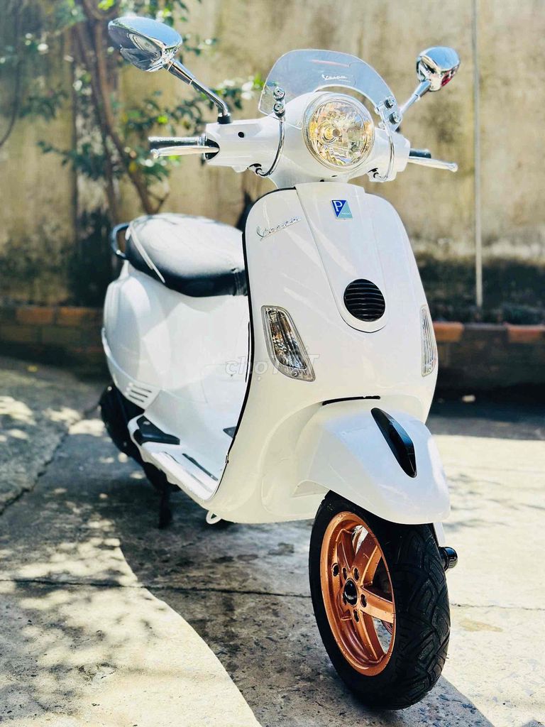 Piaggio Vespa LX 125CC 2012 Trắng. Mua bán Xe máy tại Quận 12 Tp Hồ Chí Minh được đăng bởi Ta Thanh Thai hình 2