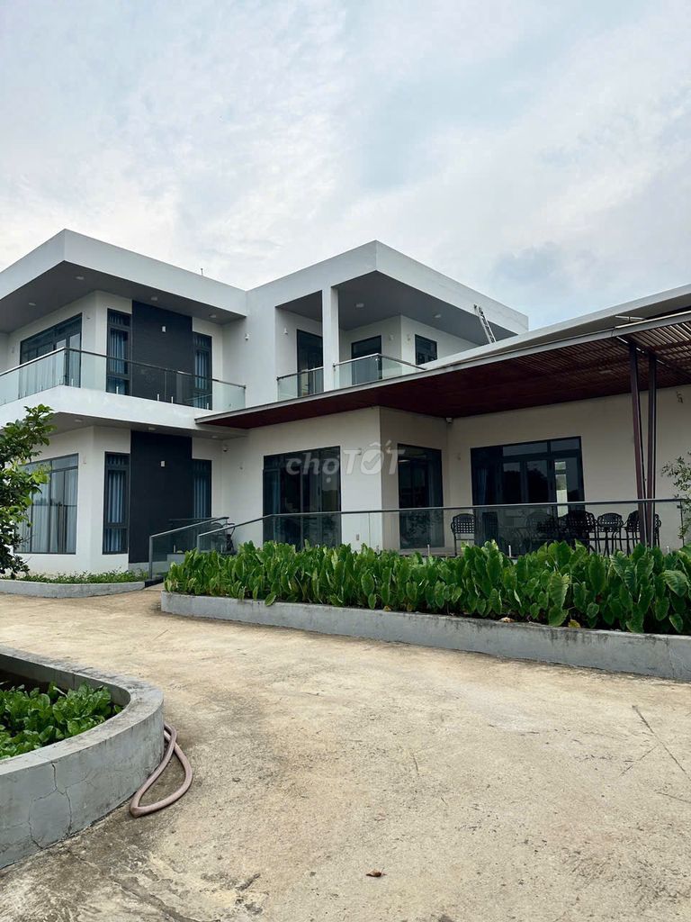 BIỆT THỰ NGHỈ DƯỠNG GIỮA KHÔNG GIAN XANH – TÂN THÀNH, TP. HỒ CHÍ MINH