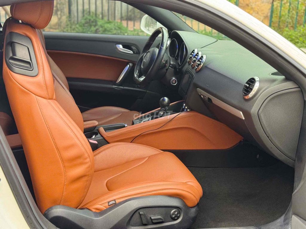 Chính chủ chào Bán xe Audi TT 2008 như hình. Mua bán Ô tô tại Quận Nam Từ Liêm Hà Nội được đăng bởi Quốc Toản hình 6