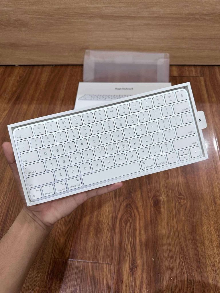 Bàn phím Apple Magic Keyboard 3 Trắng Đã sử dụng. Mua bán Phụ kiện (Màn hình, Chuột...) tại Huyện Chương Mỹ Hà Nội được đăng bởi Engi Nang hình 1