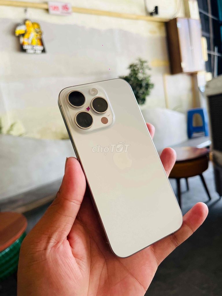 iPhone 15 Pro 128GB Trắng Quốc Tế mỹ. Mua bán Điện thoại tại Quận Tân Phú Tp Hồ Chí Minh được đăng bởi Lam Store hình 1