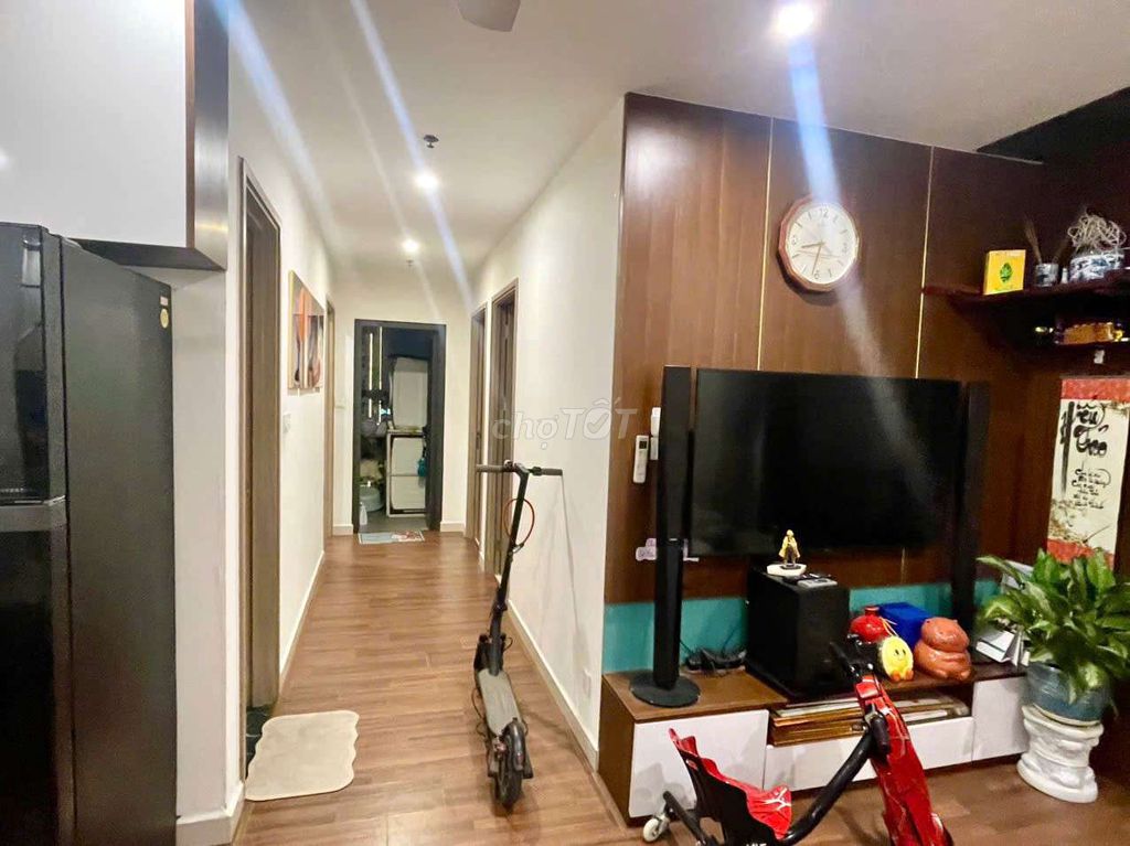 3-комнатная квартира в центре, вид, полная меблировка