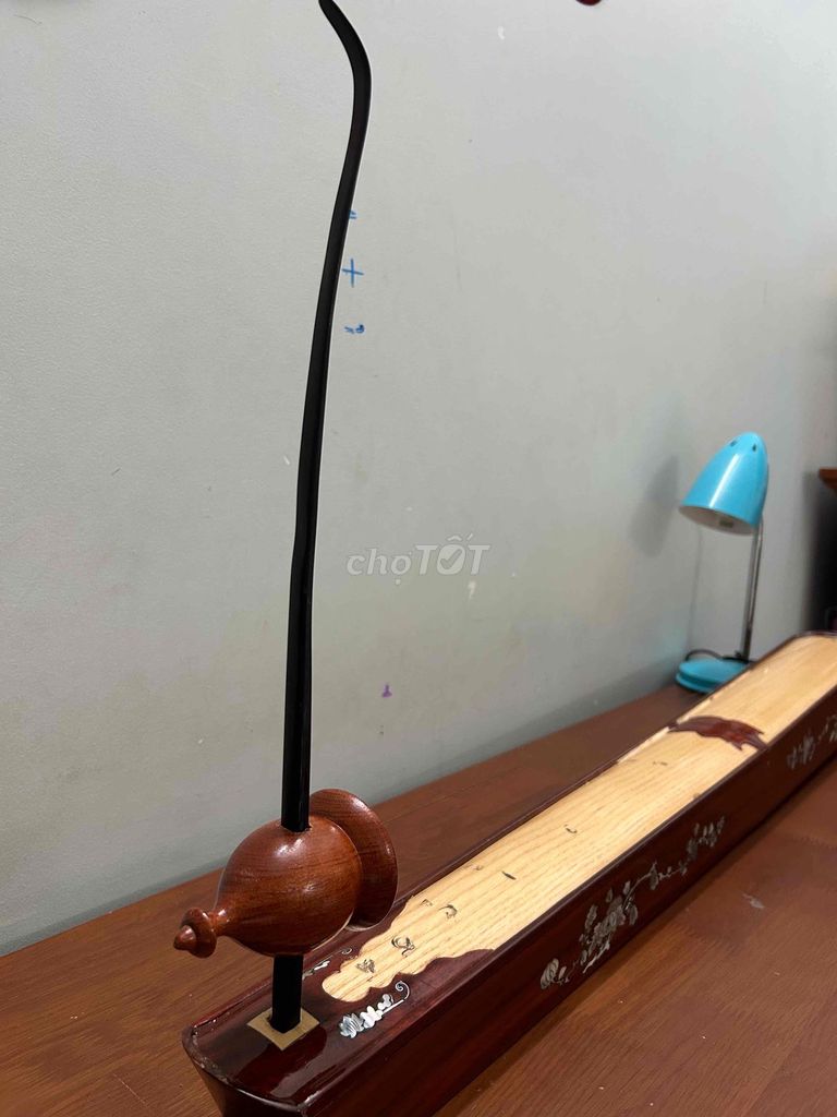 Đàn bầu Gỗ tự nhiên Nâu đỏ. Mua bán Nhạc cụ tại Quận Bình Thạnh Tp Hồ Chí Minh được đăng bởi Pham Minh hình 1