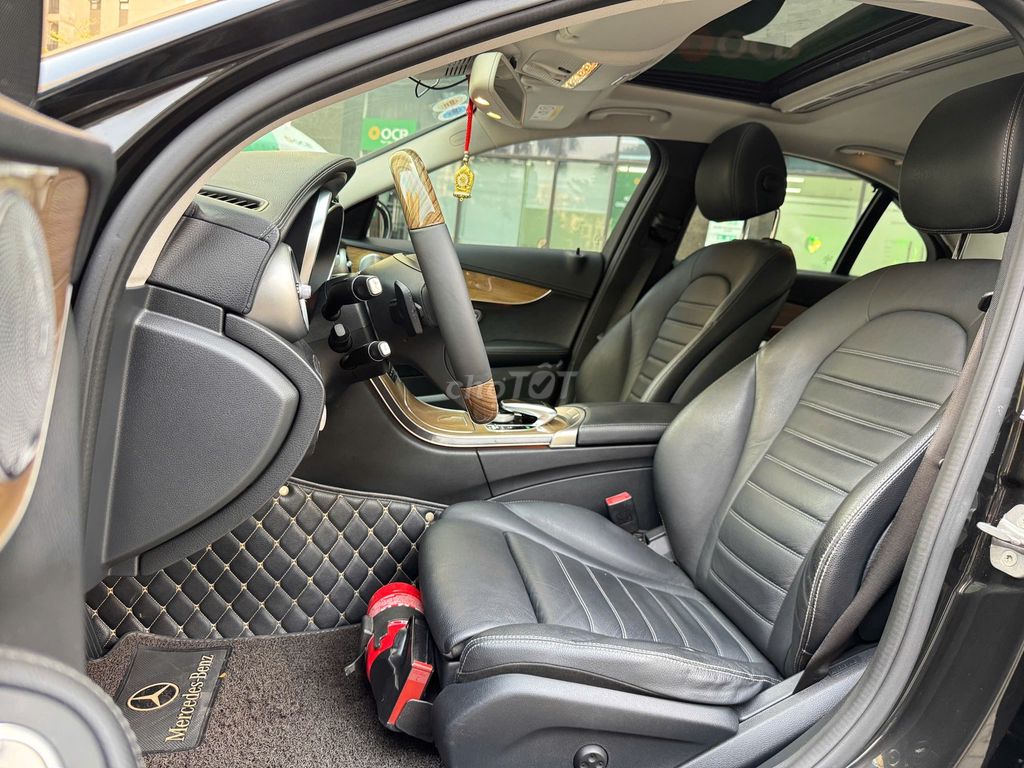 Mercedes-Benz C250 Exclusive 2018 Đen. Mua bán Ô tô tại Quận Thanh Xuân Hà Nội được đăng bởi Nguyễn Tuấn Hoàng hình 19