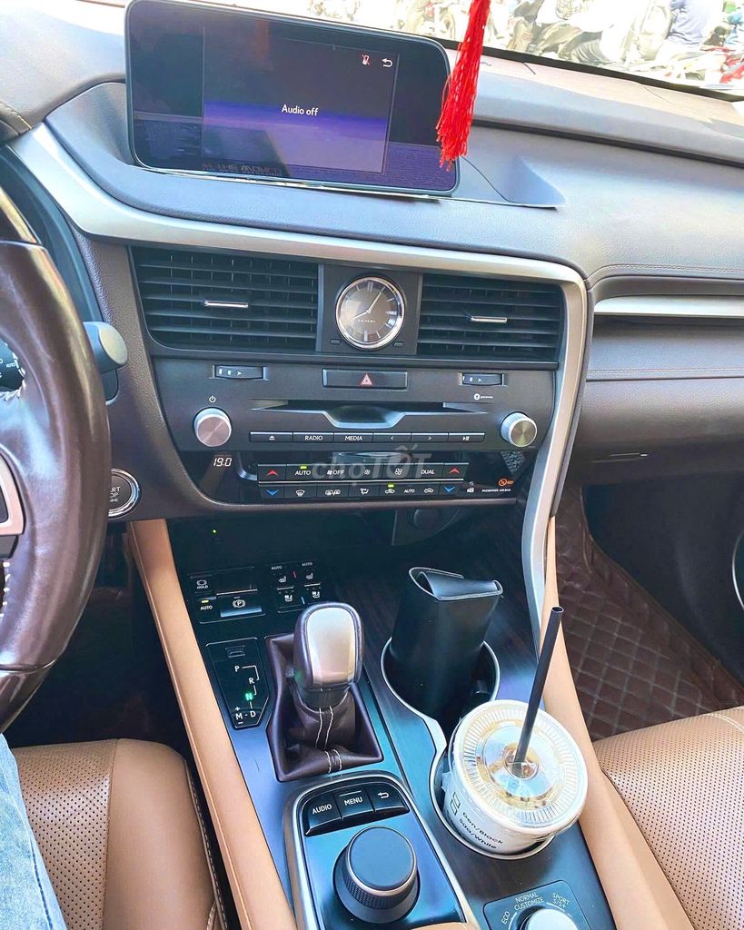 Lexus RX 2019 300 - 55700 km. Mua bán Ô tô tại Thành phố Thủ Đức Tp Hồ Chí Minh được đăng bởi Hoa Kim Anh hình 13