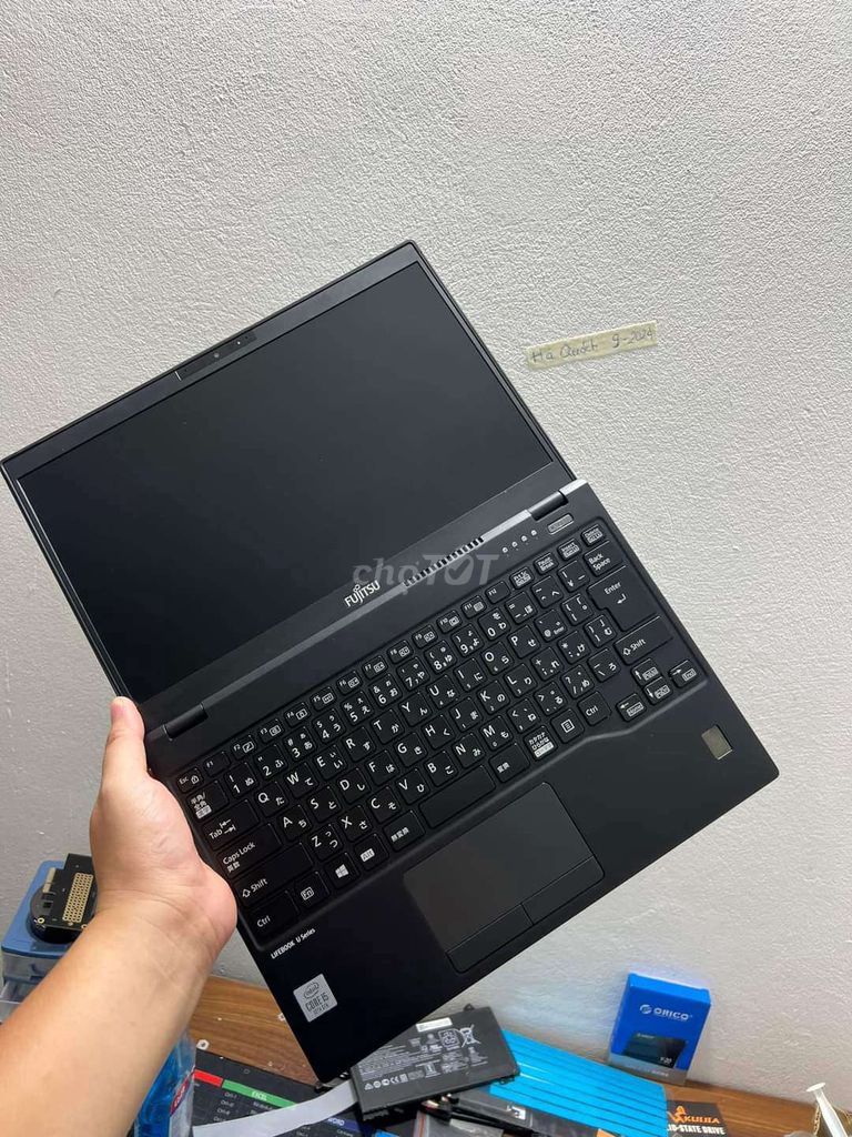 Laptop Nhật Fujitsu I5 10310U Ram 8GB nhỏ nhẹ CHẤT