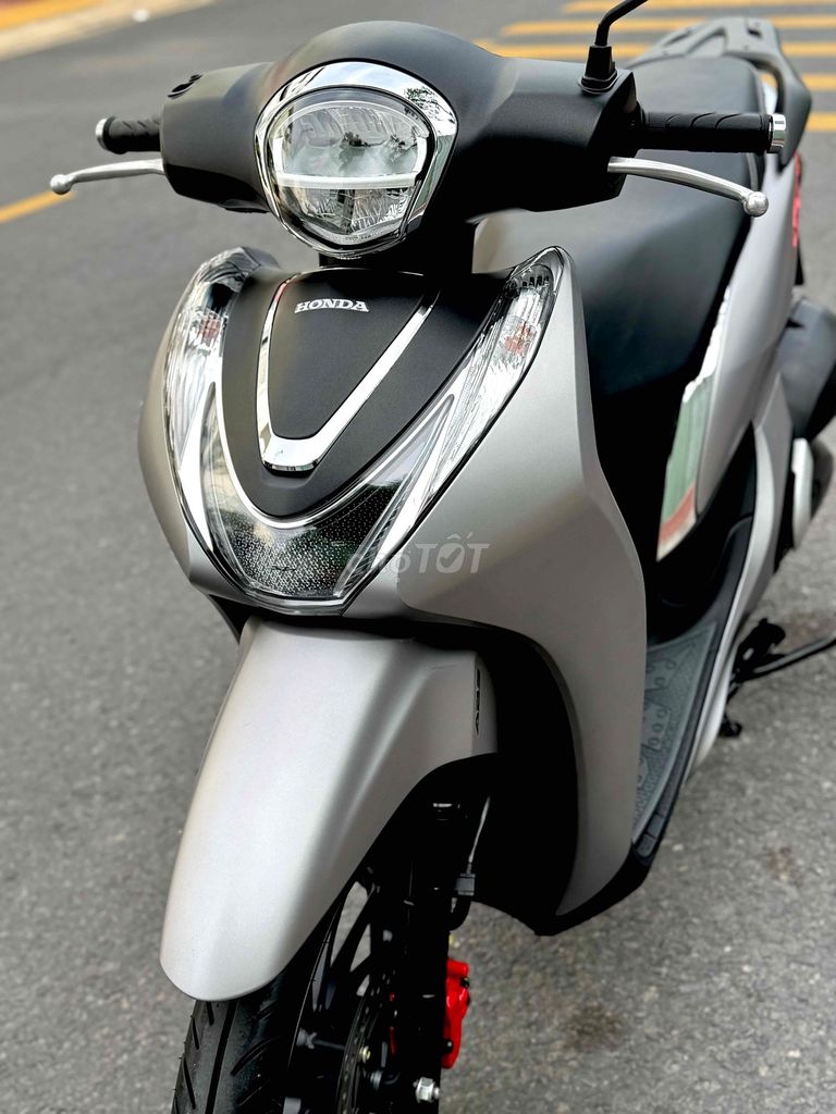 SH Mode 125 mẫu 2021 Xám đen 16.000km bstp 9chủ