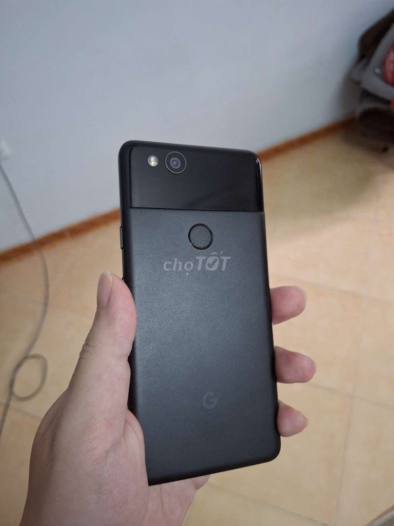 Google Pixel 2 cần bán hoặc giao lưu. Mua bán Điện thoại tại Quận Hai Bà Trưng Hà Nội được đăng bởi Hiển Lê hình 1