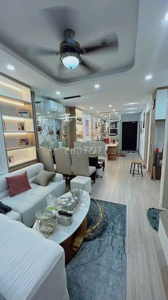 Продажа 2-комнатной квартиры с видом на озеро Feliz Homes Hoang Mai
