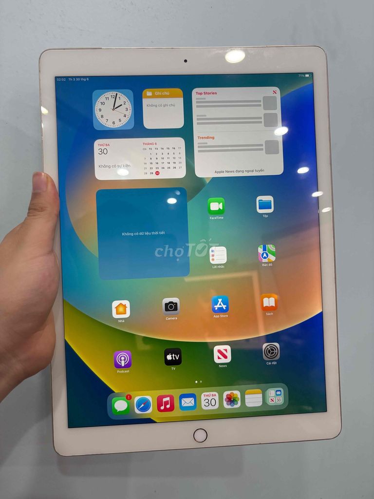 Apple iPad Pro 12.9 128GB Bản Lắp Sim. Mua bán Máy tính bảng tại Quận Hai Bà Trưng Hà Nội được đăng bởi Dũng hình 1