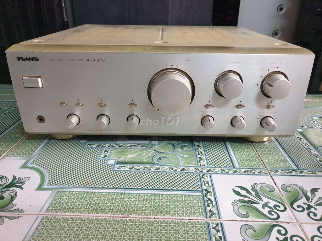 Ban ampli sansui 607xr