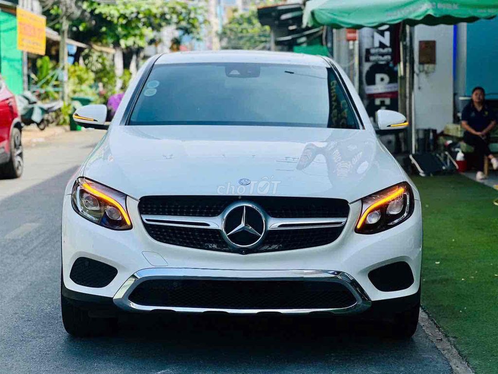 Mercedes-Benz GLC300 Coupe 2017 4MATIC. Mua bán Ô tô tại Quận 8 Tp Hồ Chí Minh được đăng bởi Hồng Phúc hình 7