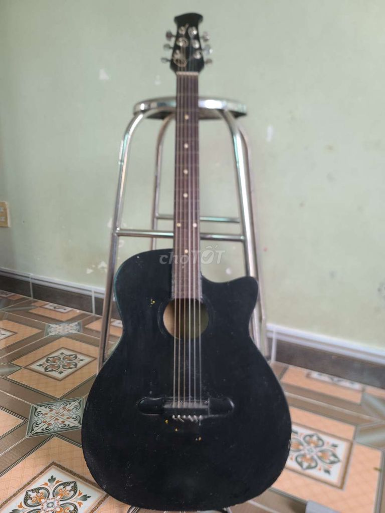 đàn guitar củ