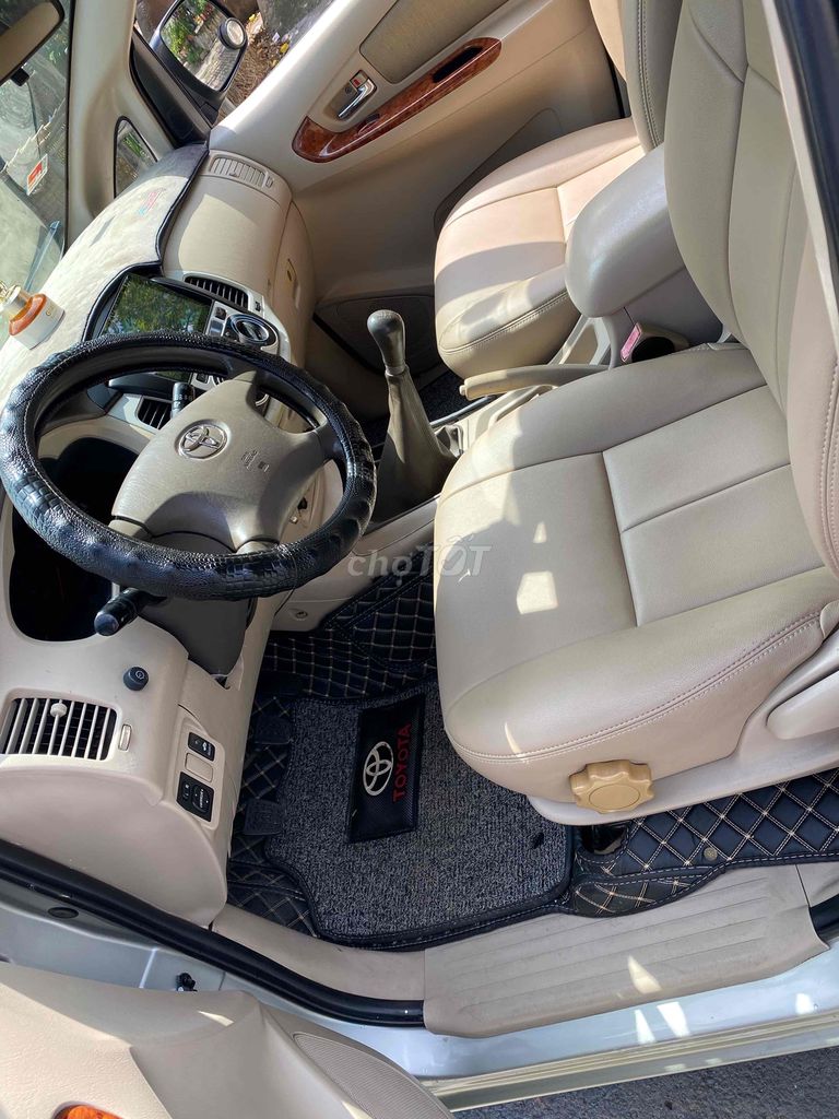 Toyota Innova 2007 G - 170.000 km  