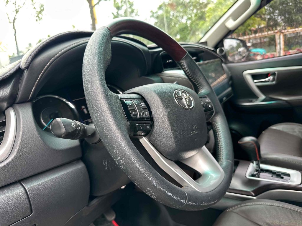 Toyota Fortuner 2019 2.4G 4x2 AT - 7c Dầu tự động. Mua bán Ô tô tại Quận Bình Thạnh Tp Hồ Chí Minh được đăng bởi phuongneo hình 11