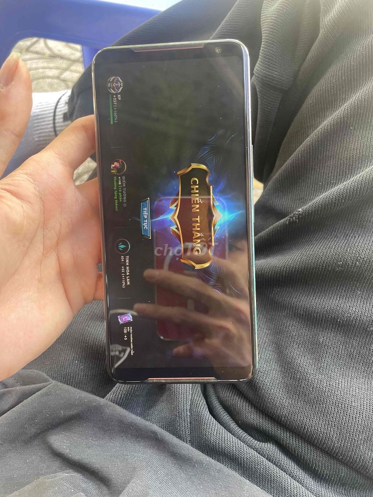 Asus ROG Phone 2 Đen Đã dùng. Mua bán Điện thoại tại Thành phố Thủ Đức Tp Hồ Chí Minh được đăng bởi Hoàng Trung Hiếu hình 1