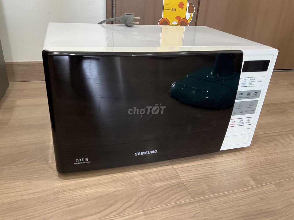 Lò vi sóng Samsung Trắng Đen Đã sử dụng. Mua bán Bếp, lò, đồ điện nhà bếp tại Quận Bình Thạnh Tp Hồ Chí Minh được đăng bởi Lê Thị Hòa hình 1