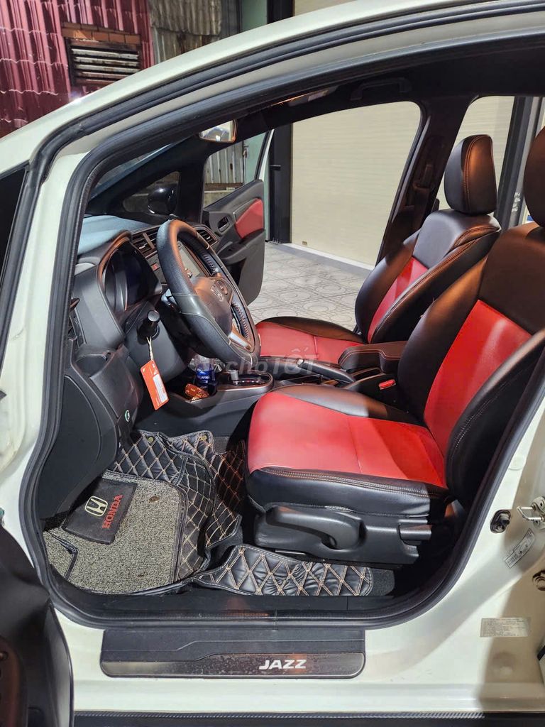 Honda Jazz 2018 RS đi ít mới 38 ngàn bao check. Mua bán Ô tô tại Thành phố Thủ Đức Tp Hồ Chí Minh được đăng bởi Thái Phạm hình 11