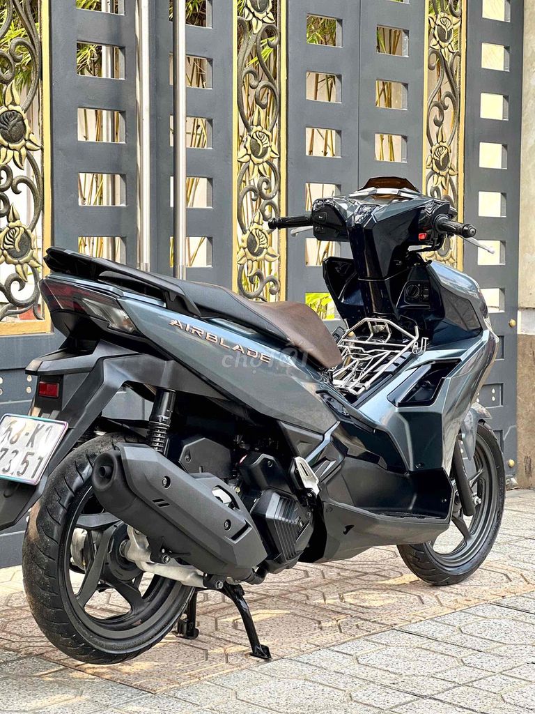 honda AB 160 ABS  khoá smk máy nguyên zin 9chủ. Mua bán Xe máy tại Quận 12 Tp Hồ Chí Minh được đăng bởi CHXM Phương Nam Chuyên Bán Xe Trả Góp Bao Nợ Xấu hình 8