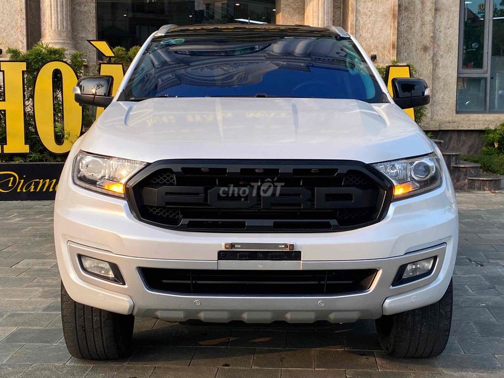 Ford Everest TiTaNium nâng cấp