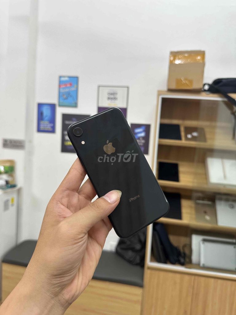 iPhone XR Đen 64GB Quốc Tế. Mua bán Điện thoại tại Quận Đống Đa Hà Nội được đăng bởi Hanoimobile MTC hình 1