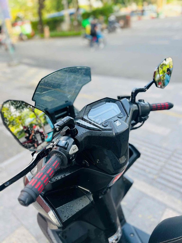 Honda Vario 160i ADV Đen. Mua bán Xe máy tại Quận 1 Tp Hồ Chí Minh được đăng bởi Tuấn moto hình 4