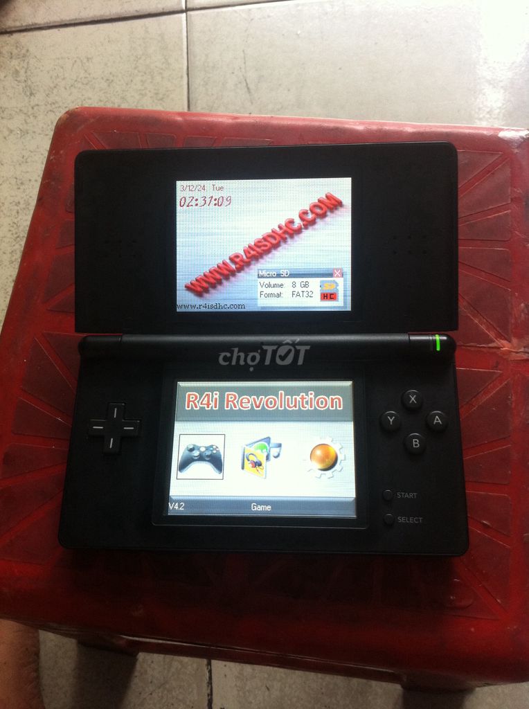 - Nintendo Dslite