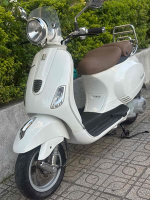 Piaggio LXV 125 3Vie 2015 Trắng. Mua bán Xe máy tại Thành phố Thủ Đức Tp Hồ Chí Minh được đăng bởi Xe Máy Sơn Thủ Đức