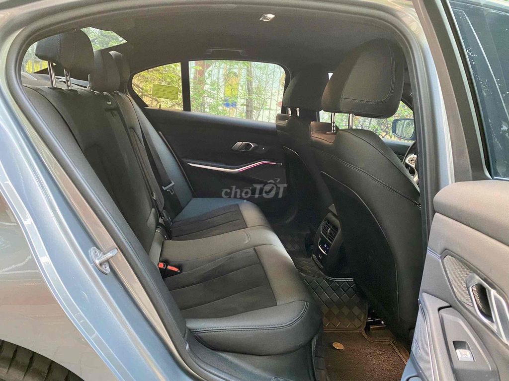 BMW 320i M Sport 2024 - 15000 km. Mua bán Ô tô tại Quận Thanh Xuân Hà Nội được đăng bởi Trần Trí Cường hình 17