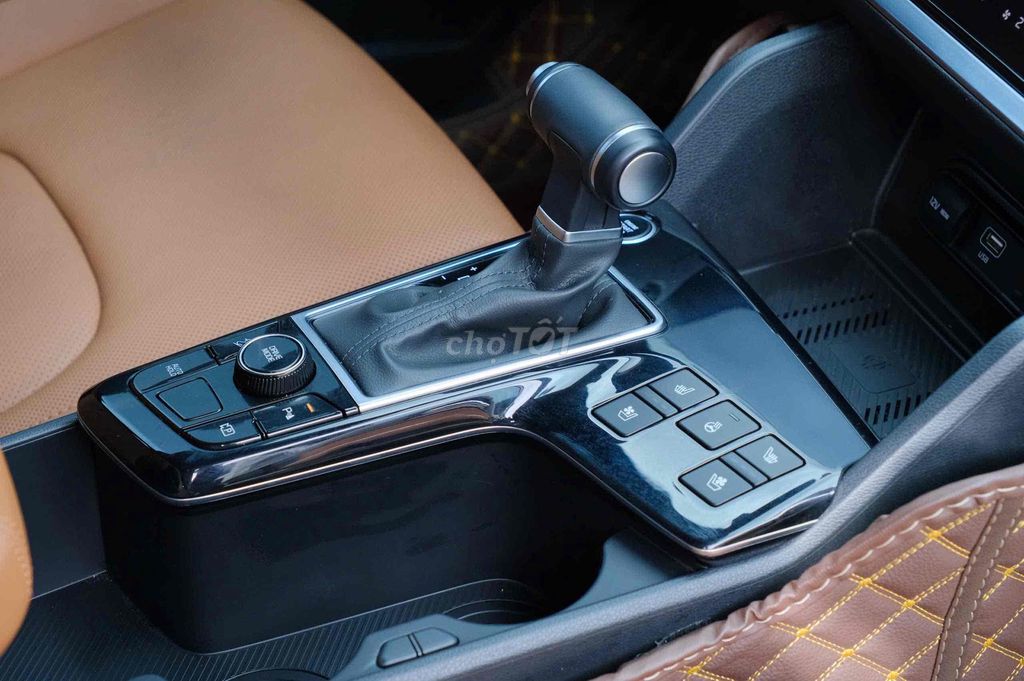 Kia Sportage 2024 Premium 2.0G - 11000 km. Mua bán Ô tô tại Thành phố Thủ Đức Tp Hồ Chí Minh được đăng bởi Khương Duy Ô Tô Lướt hình 8