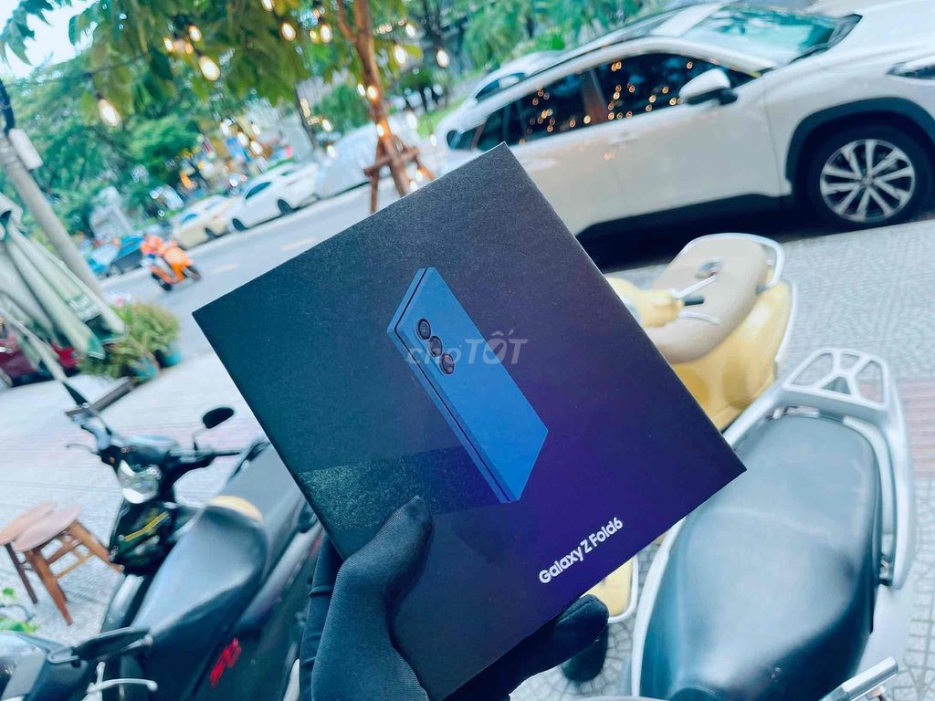 Samsung Fold 6 256G Xanh Navy VN 2sim new 100%. Mua bán Điện thoại tại Quận Hải Châu Đà Nẵng được đăng bởi TUẤN LUXURY MOBILE ĐÀ NẴNG hình 1
