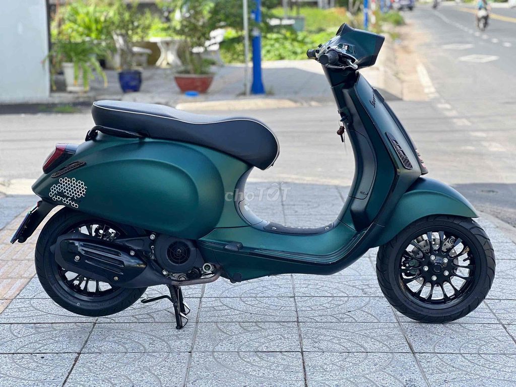 Vespa sPrint Led 2020,xe chuẩn đẹp,máy zin chất. Mua bán Xe máy tại Quận Ninh Kiều Cần Thơ được đăng bởi Cửa Hàng Xe máy Tân Lập Hưng hình 4