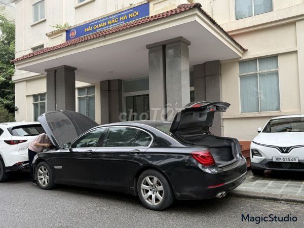 BMW 7 серия 730Li 2013, черный, 71000 км