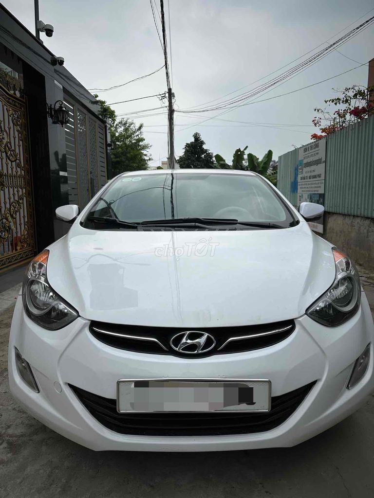 Hyundai Elantra 2013 1.8 AT - 150000 km