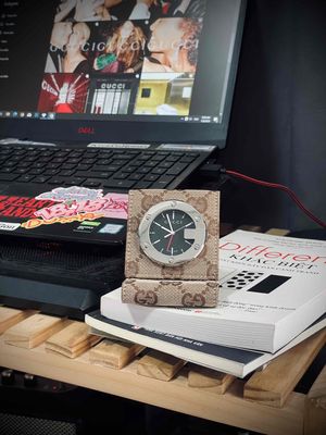 Gucci Authentic đồng hồ để bàn sang xịn