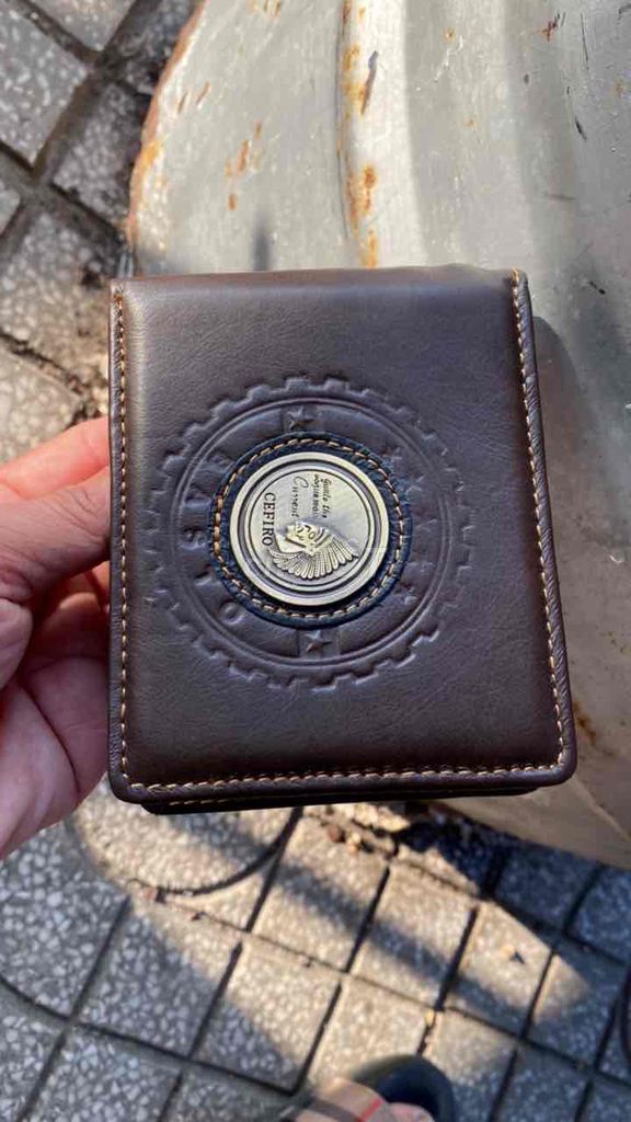 Ví nam da nâu nhỏ gọn. Mua bán Túi xách tại Thành phố Cà Mau Cà Mau được đăng bởi Shop Da Thật hình 1