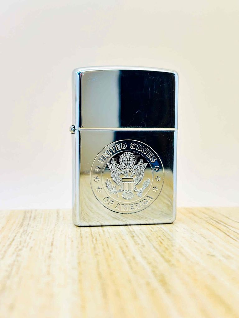 Zippo la mã 1998 cốt đồng mạ Crom zin hãng