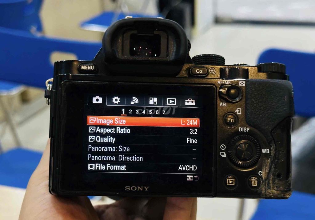 Máy ảnh Sony A7 FULLFRAME ngoại hình hơi xấu. Mua bán Máy ảnh, Máy quay tại Quận Đống Đa Hà Nội được đăng bởi Bảo Táo Store hình 1