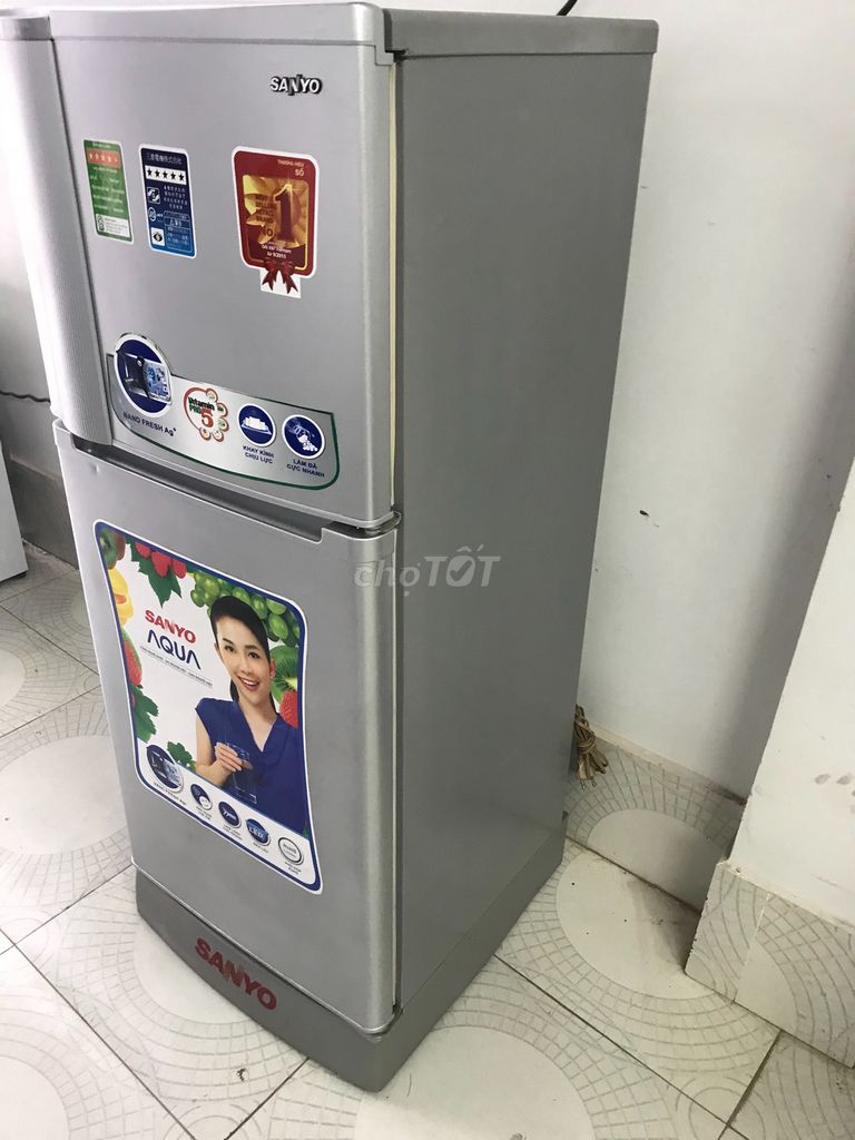 0784777904 - Tủ lạnh sanyo một trăm 7 lít. Giao hàng miễn phí