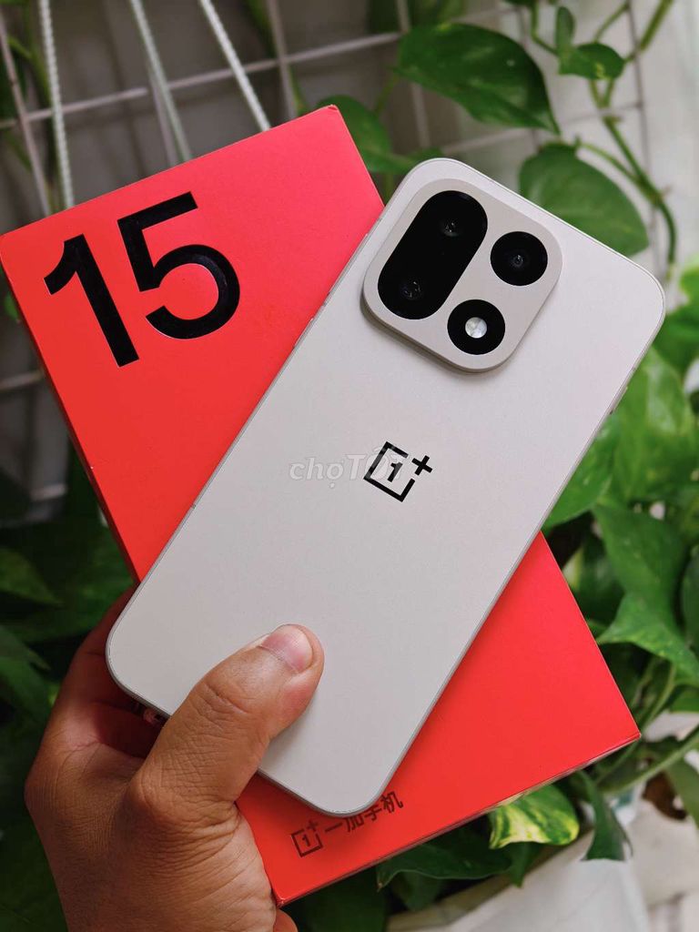 OnePlus 15 ram cao 16/256 Fullbox sạc 18L. Mua bán Điện thoại tại Quận 12 Tp Hồ Chí Minh được đăng bởi Đỗ Hậu Fb Dylan Đỗ hình 1