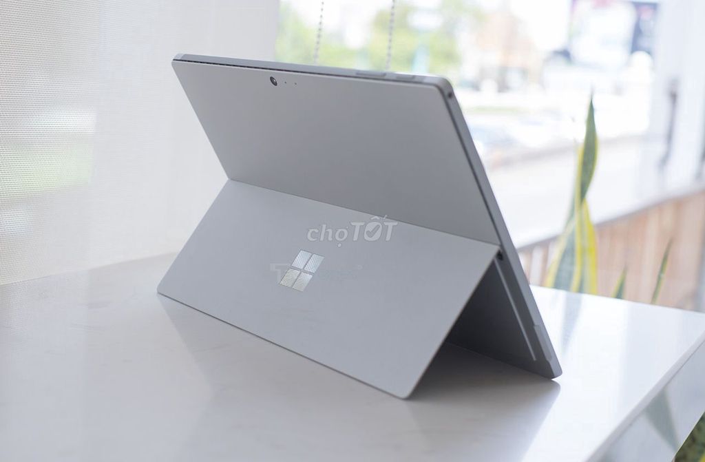 Microsoft Surface Pro 6  Kèm typer cover & Sạc