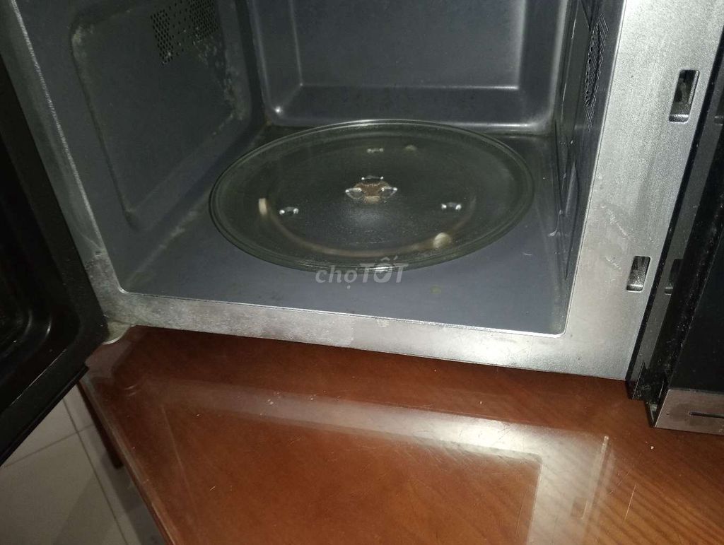 Bán lò vi sóng Electrolux