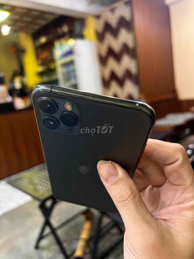 Apple iPhone 11 Pro Max 256GB Xanh. Mua bán Điện thoại tại Quận Long Biên Hà Nội được đăng bởi Phạm Xuân Quý hình 1