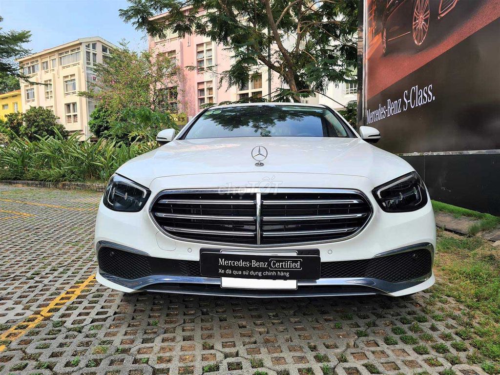 Mercedes E200 2024, MÀU TRẮNG - CHÍNH HÃNG